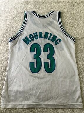 VINTAGE Charlotte Hornets #33 Alonzo Mourning 1990’s NBA Champion Jersey